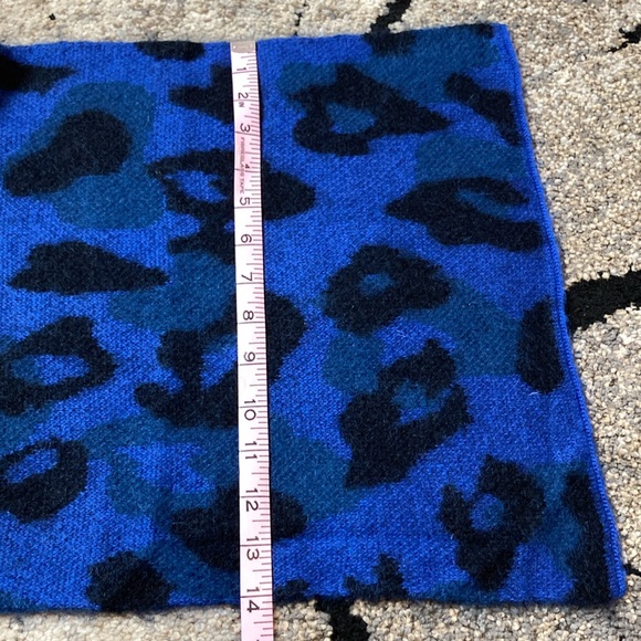 🐬 Rag & Bone Leopard Print Scarf - Picture 6 of 10